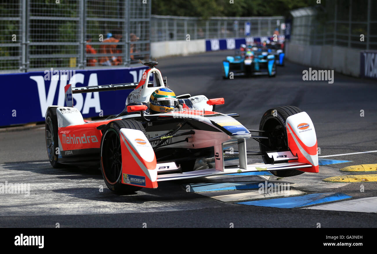 Mahindra Racing's Bruno Senna during round nine of the FIA Formula E Championship at Battersea Park, London. PRESS ASSOCIATION Photo. Picture date: Saturday July 2, 2016. See PA story AUTO Formula E. Photo credit should read: Nigel French/PA Wire. Stock Photo