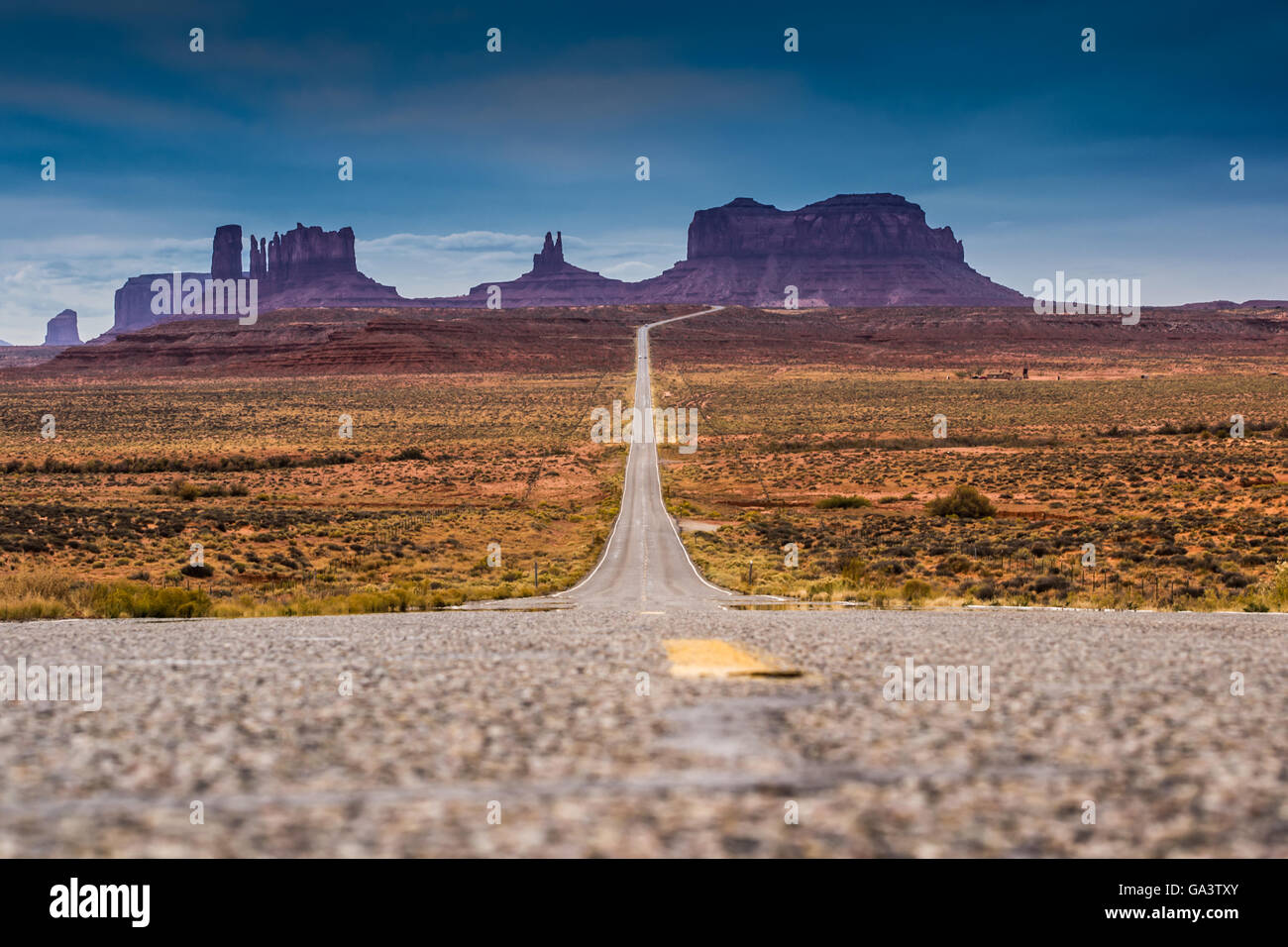 Highway 163 monument valley road hires stock photography and images Alamy