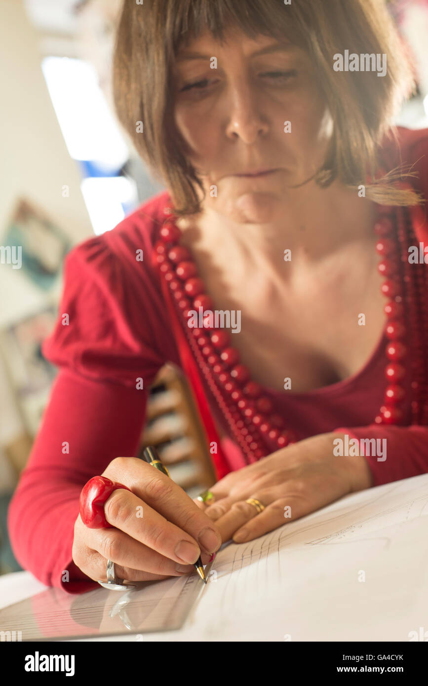 Mechanical line drawing hi-res stock photography and images - Alamy