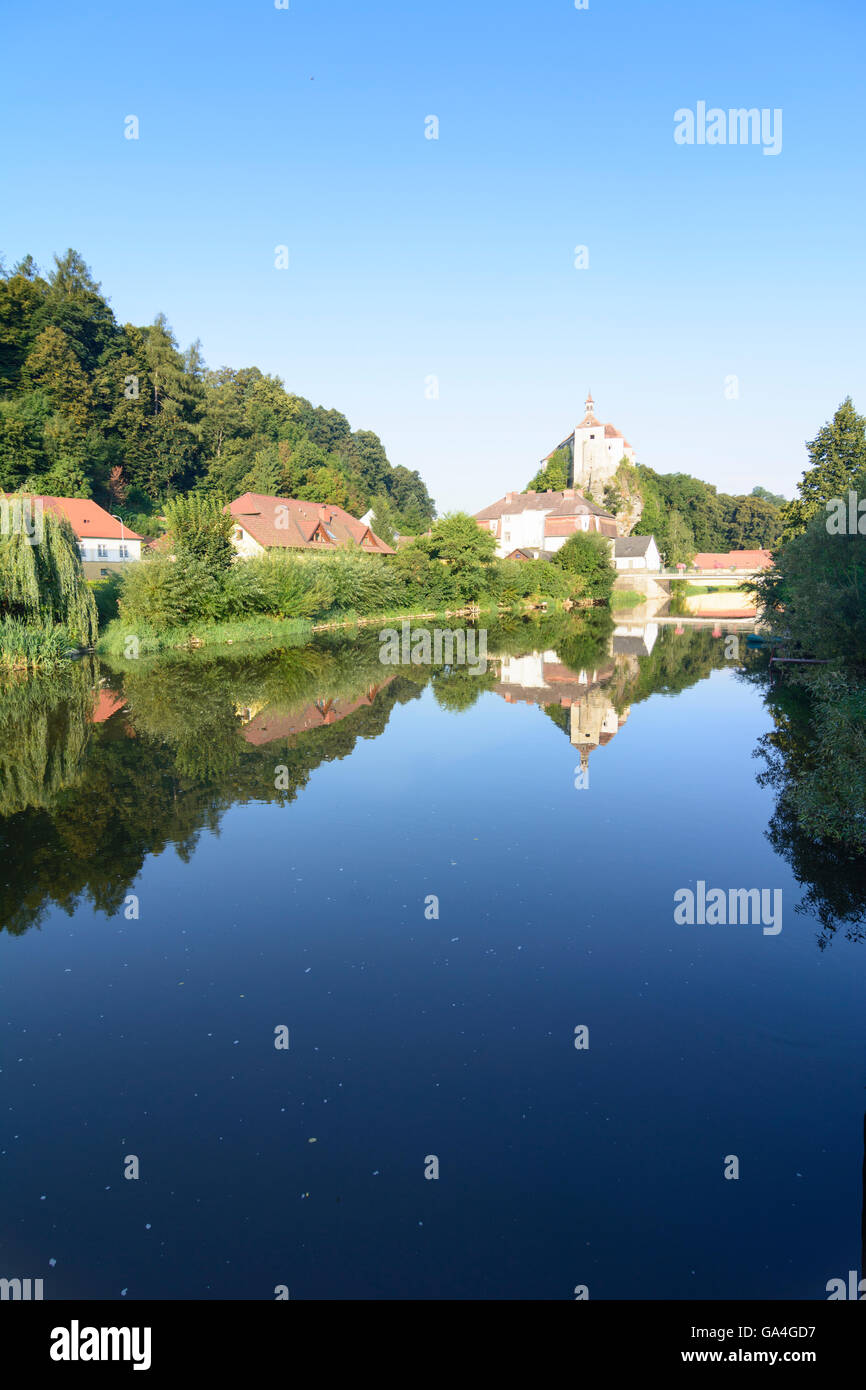 Raabs an der Thaya Raabs Castle over River Thaya Austria Niederösterreich, Lower Austria Waldviertel Stock Photo