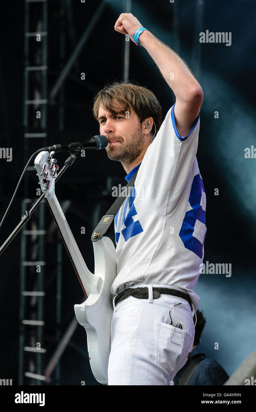 BELFAST, NORTHERN IRELAND. 29 JUN 2016 - Lead singer Justin Hayward-Young from the West London based indie-rock band 'The Vaccines' at Belsonic Music Festival Stock Photo