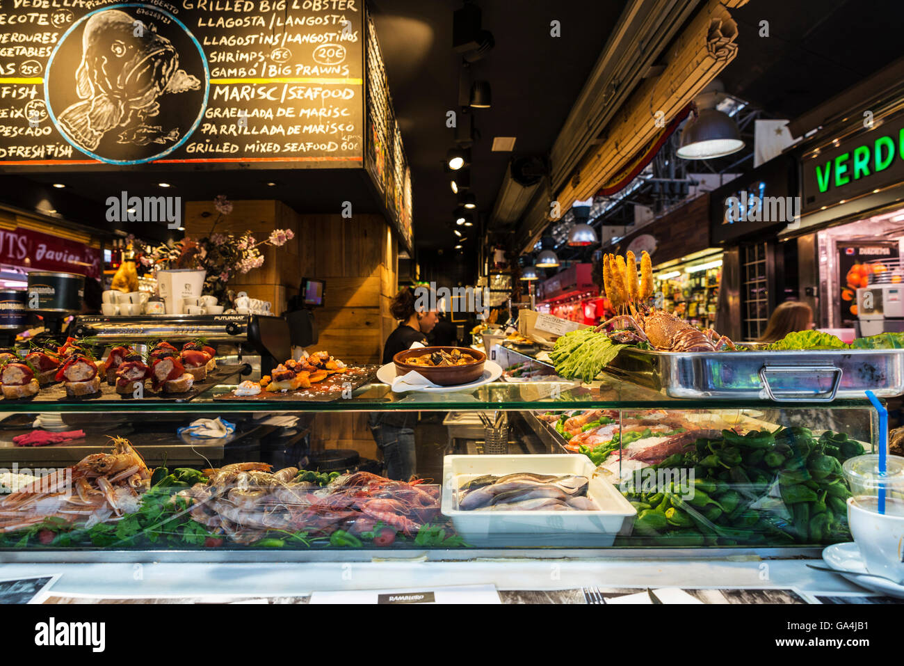 Restaurant specializing in seafood and fresh fish on the market of La