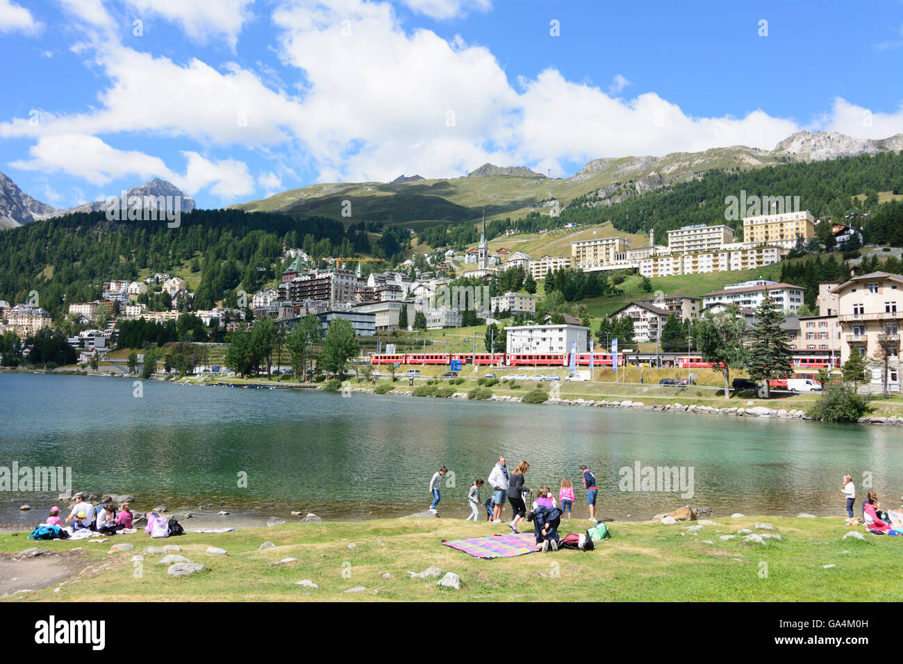 St. Moritz (San Murezzan, San Maurizio) lake St. Moritz ( Lej da San Murezzan ) and St. Moritz Dorf , right the station Switzerl Stock Photo