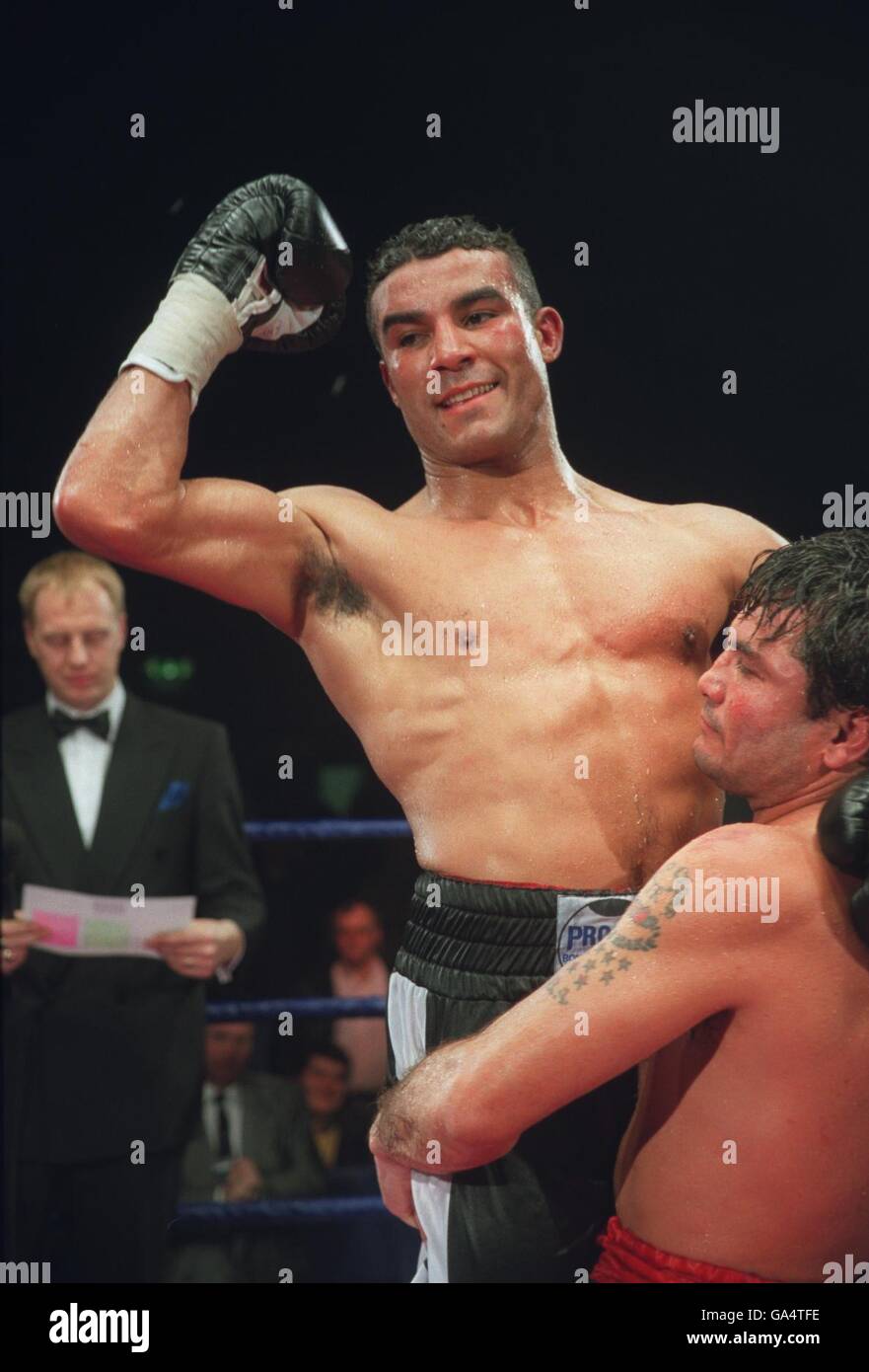 Boxing - Super Middleweight Championship Robin v Julio Cesar Vasquez. Robin celebrates at the