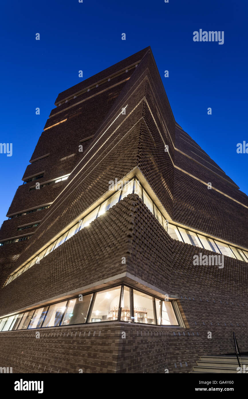 Tate Modern Extension - Switch House at twilight - Bankside, London Stock Photo
