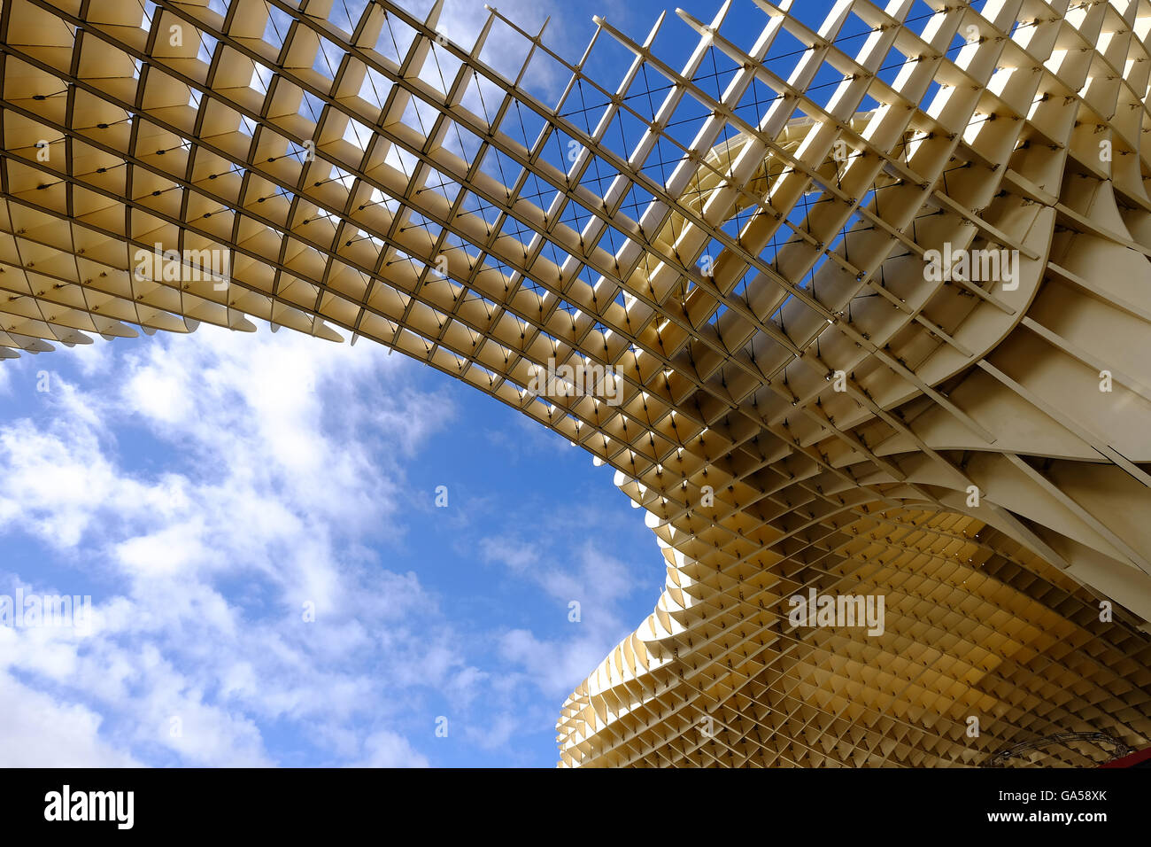 metropol-parasol-the-largest-wooden-structure-in-the-world-architect
