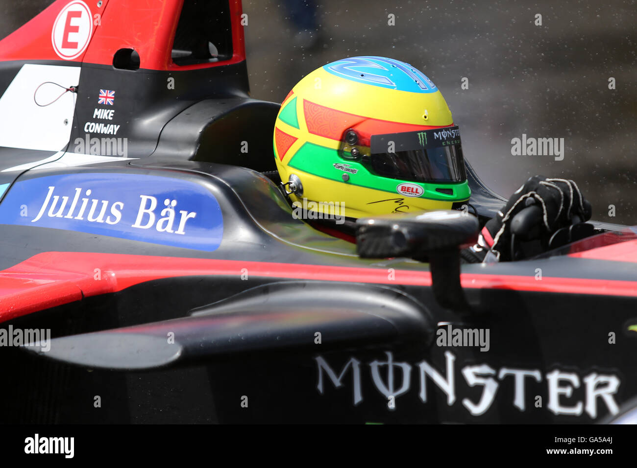 Combinaison De Course Signée Mike Conway – Venturi Formula E, Long Beach 2016