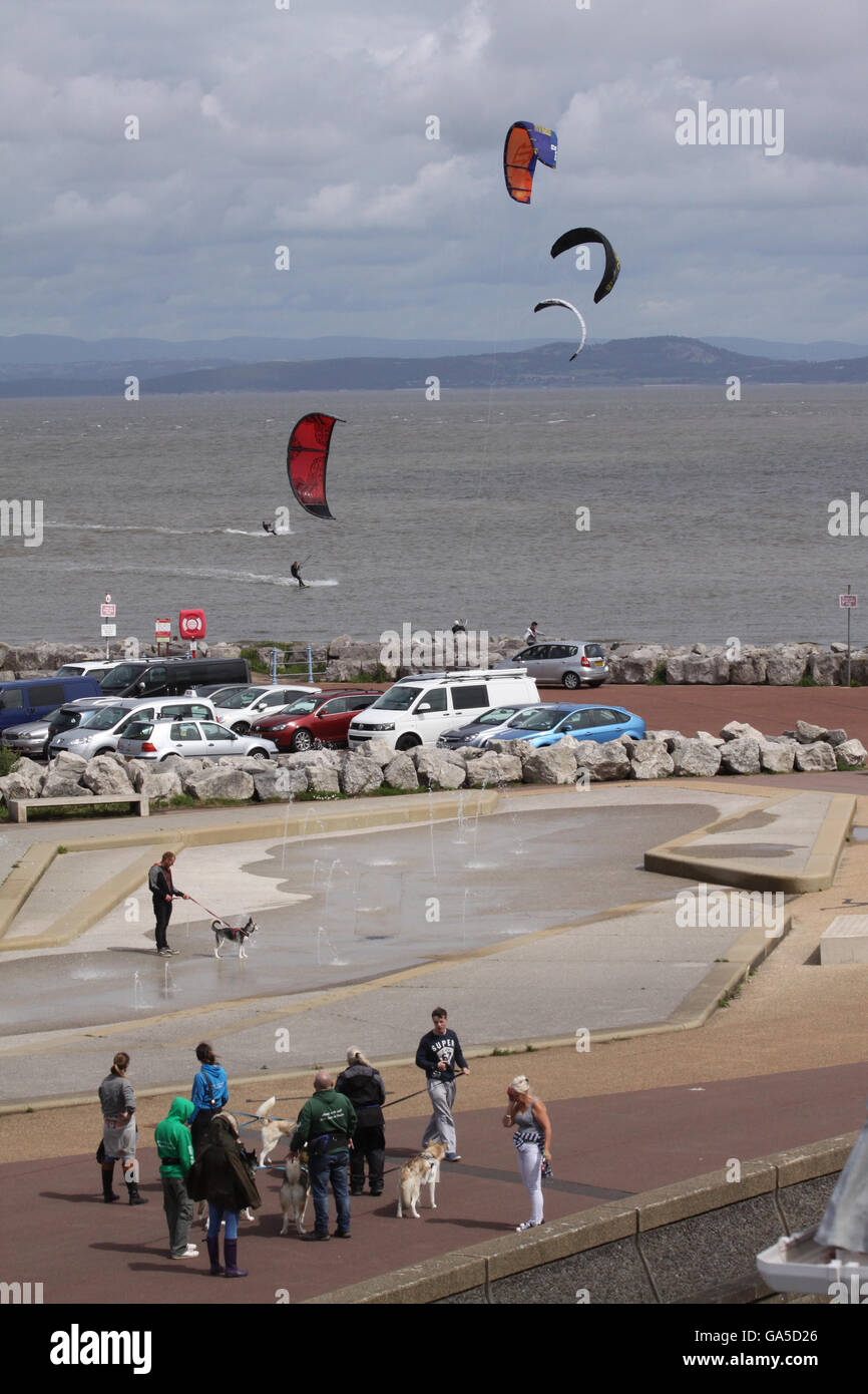 Morecambe promenade hires stock photography and images Alamy