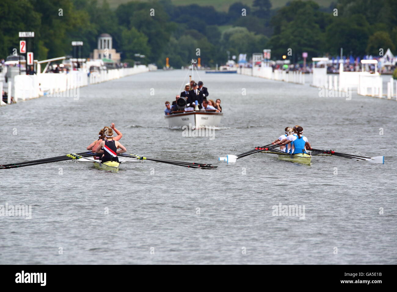 Rowers from all over the world came to the annual Henley Royal Regatta 2016. Gloucester Rowing Club win the first race of the day over Headington School Stock Photo