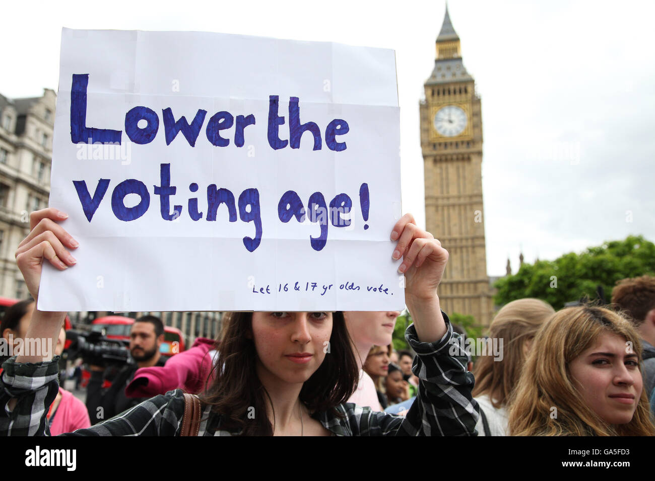 Trafalgar Square, London, UK. 3rd July, 2016.Young people between the ages 14 to 16, protest calling for the legal voting age to be lowered to 16 Credit:  Dinendra Haria/Alamy Live News Stock Photo