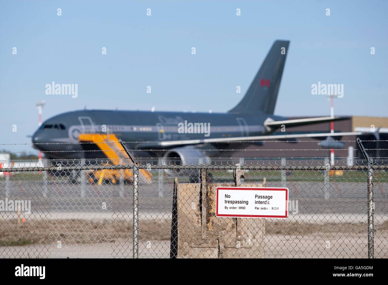 Canadian forces base hires stock photography and images Alamy