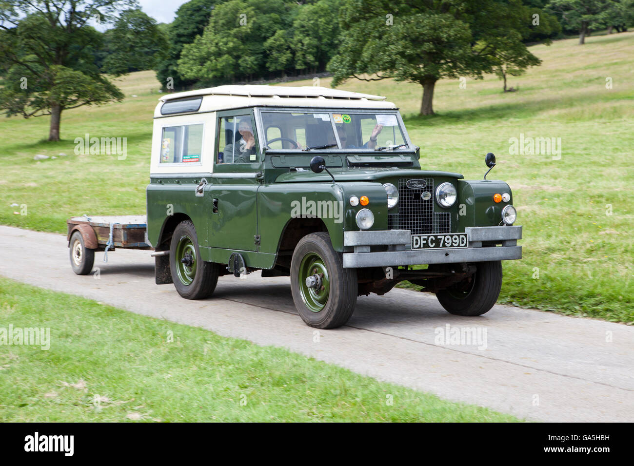 Land rover 88' - 4 cyl at Leighton Hall Classic Car Rally, Carnforth, Lancashire, UK.  3rd July, 2016.  The annual classic car rally takes place at the magnificent Leighton Hall in Carnforth in Lancashire.  British classic sports cars ranging from MG's to American muscle cars like the Dodge Vipers & Ford Mustangs.  The spectator event drew thousands of visitors to this scenic part of the country on the north west coast of England.  Credit:  Cernan Elias/Alamy Live News Stock Photo
