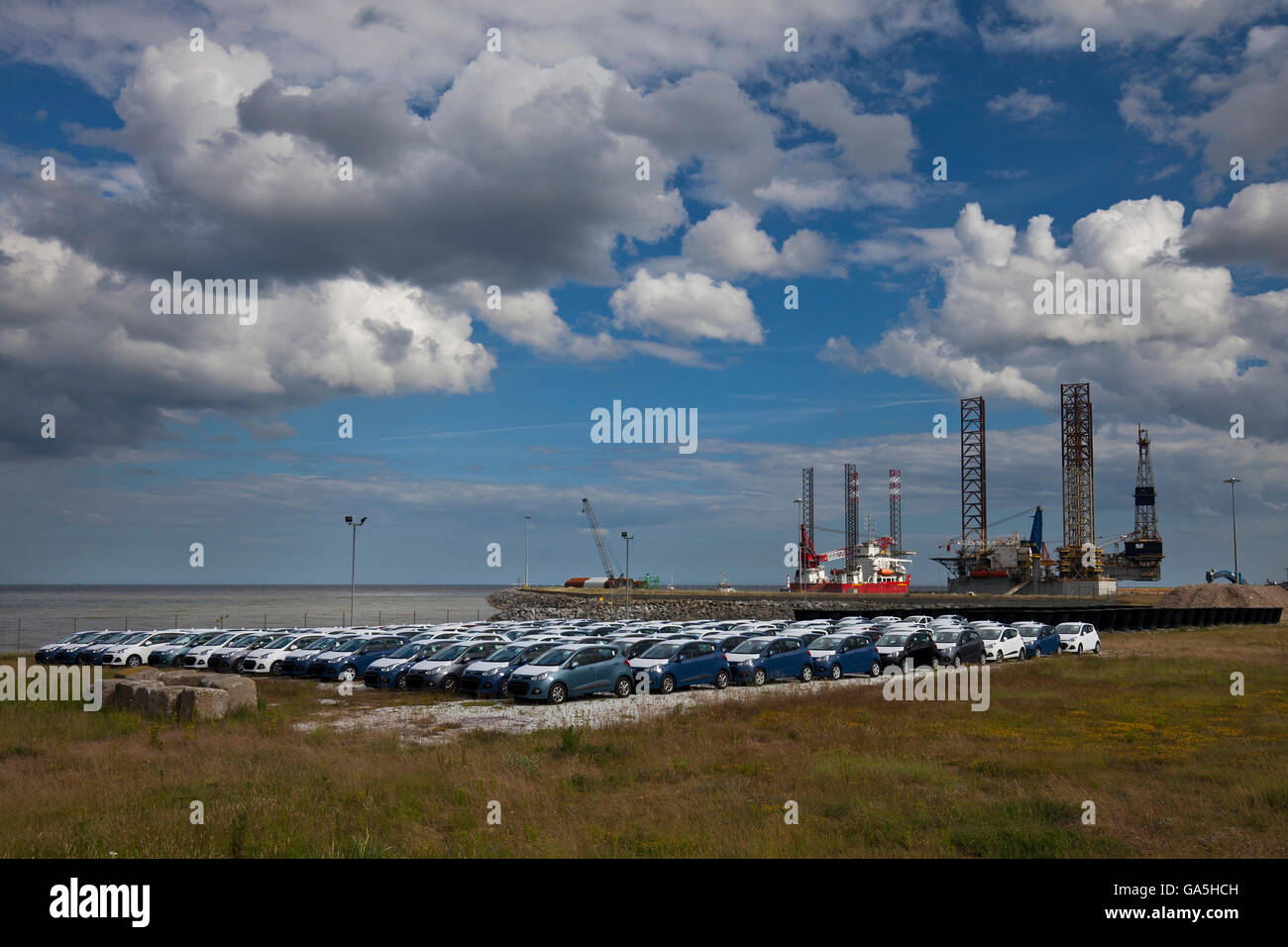 Hyundai dealerships High Resolution Stock Photography and Images Alamy