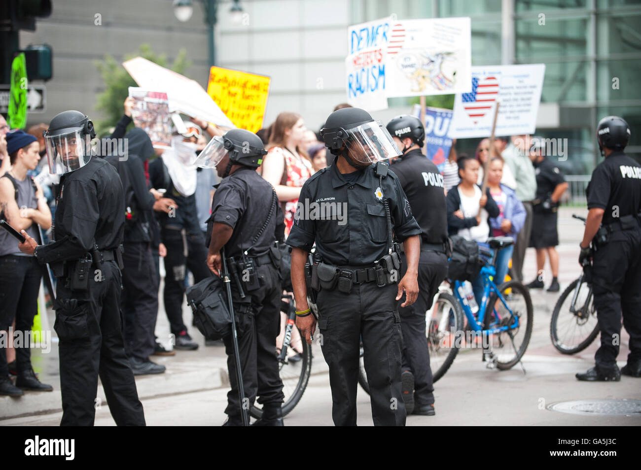 Police monitor protestors hi-res stock photography and images - Alamy