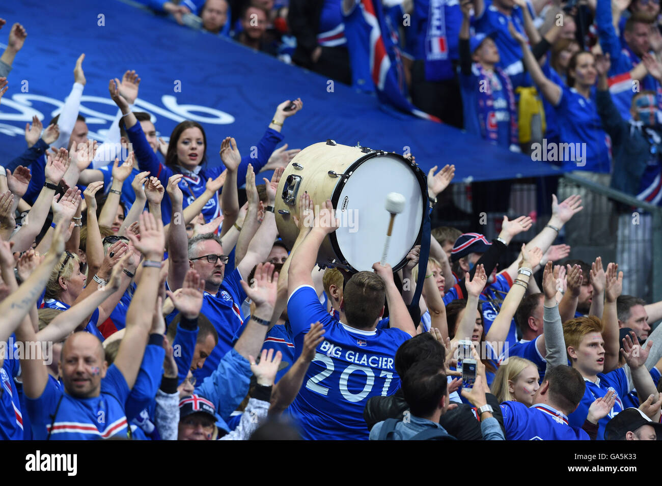 Iceland Football Fans High Resolution Stock Photography and Images - Alamy