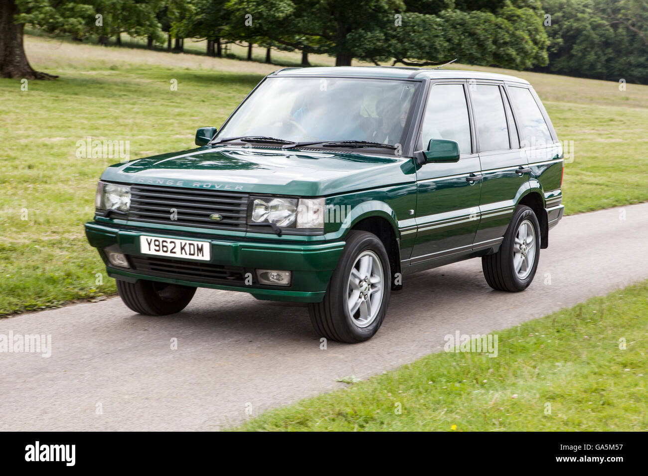2001 range rover hi-res stock photography and images - Alamy
