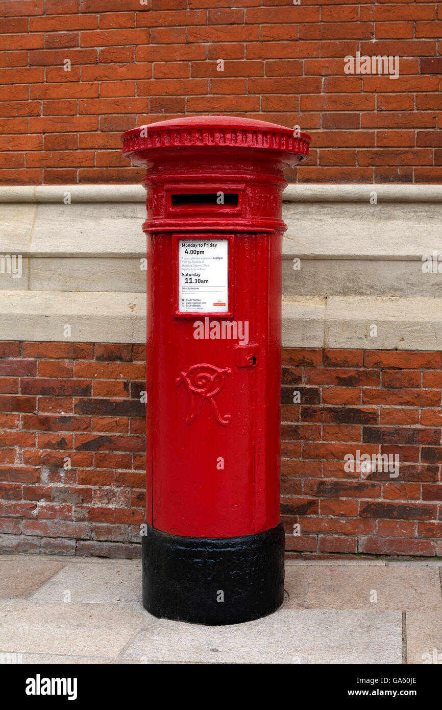 Post box letter mail boxes stratford upon avon warwickshire uk england  britain hi-res stock photography and images - Alamy