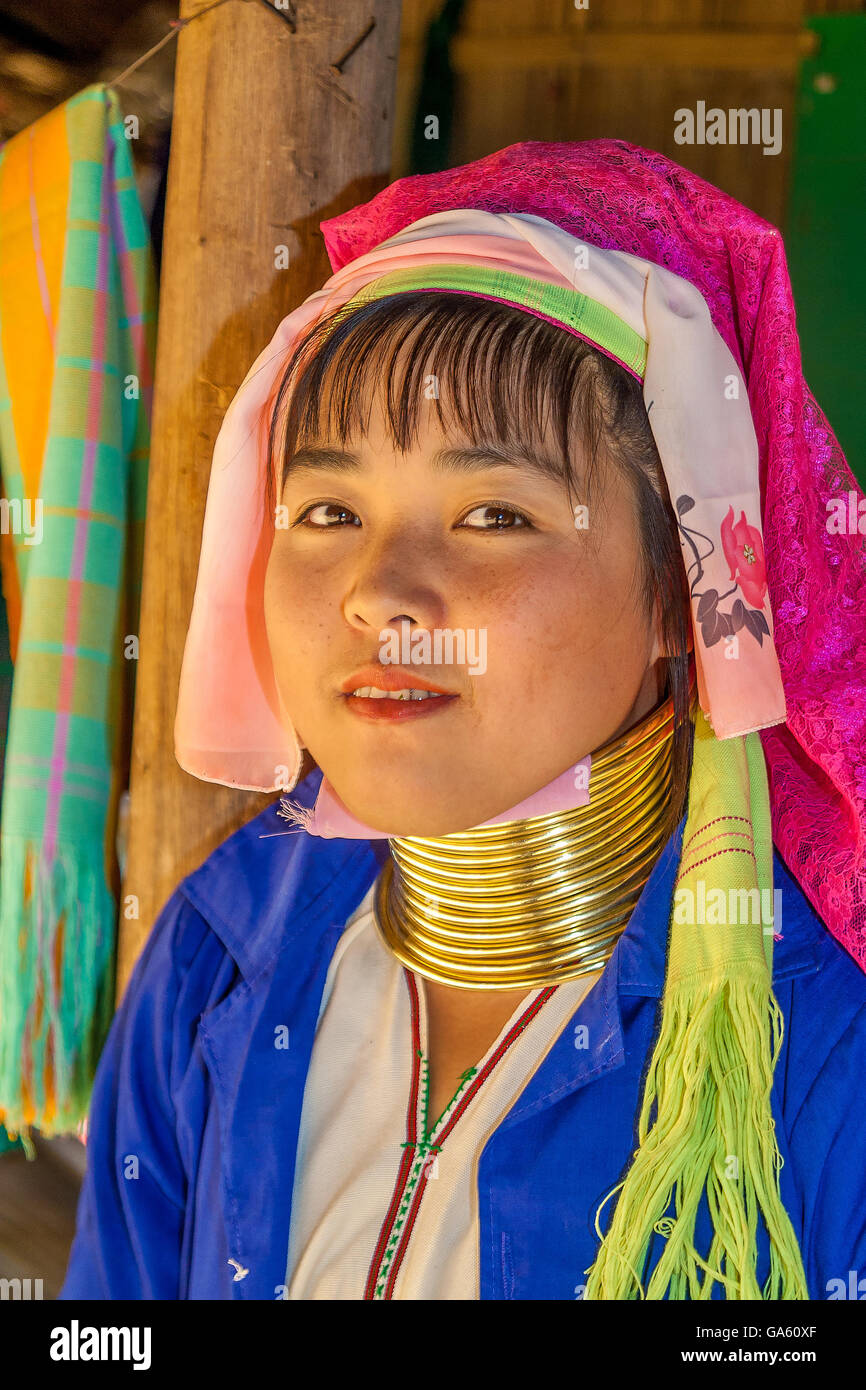 Karen hill tribe thailand hi-res stock photography and images - Alamy