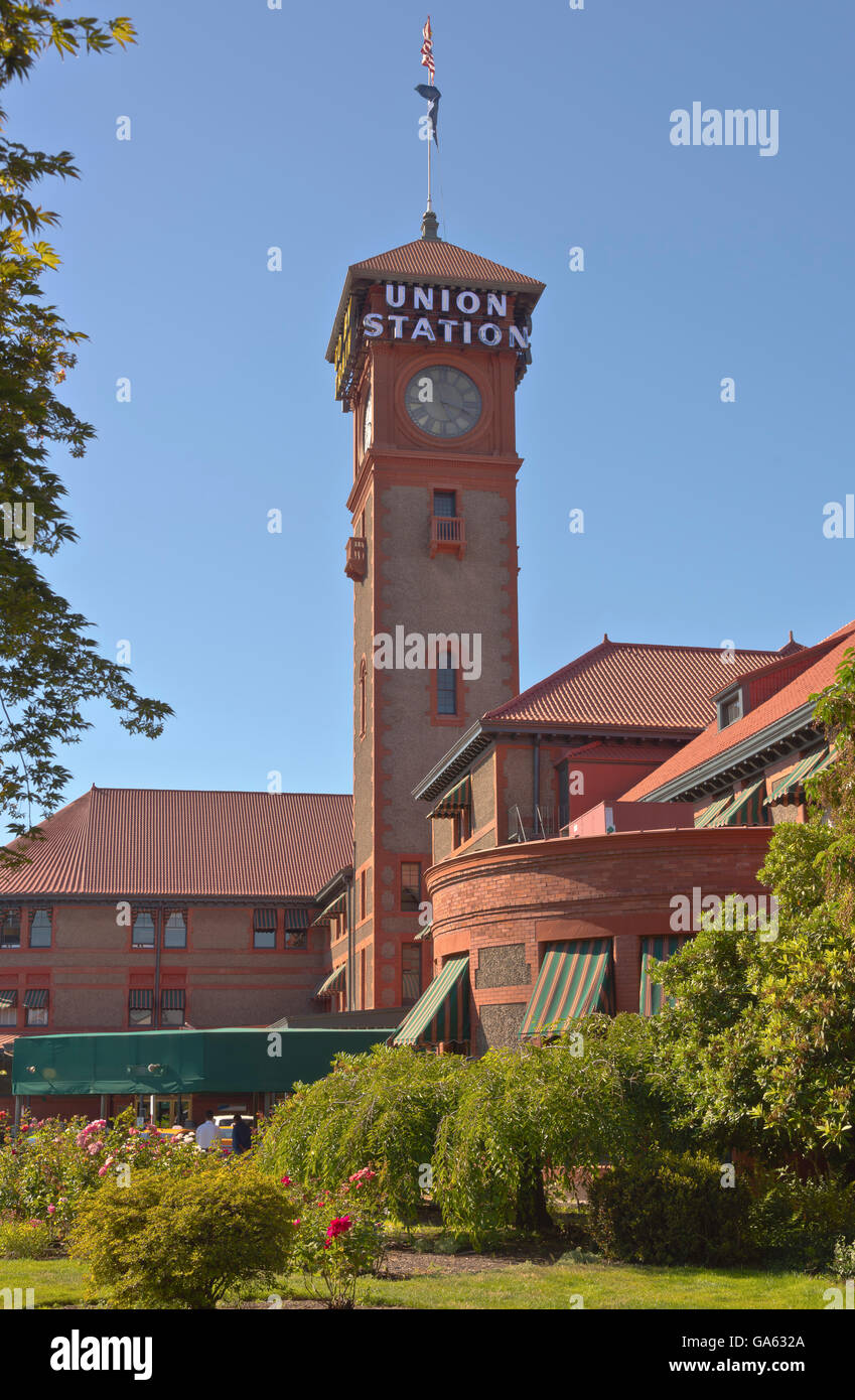 Portland Train Terminal Union Station train terminal in Portland Oregon Stock Photo - Alamy