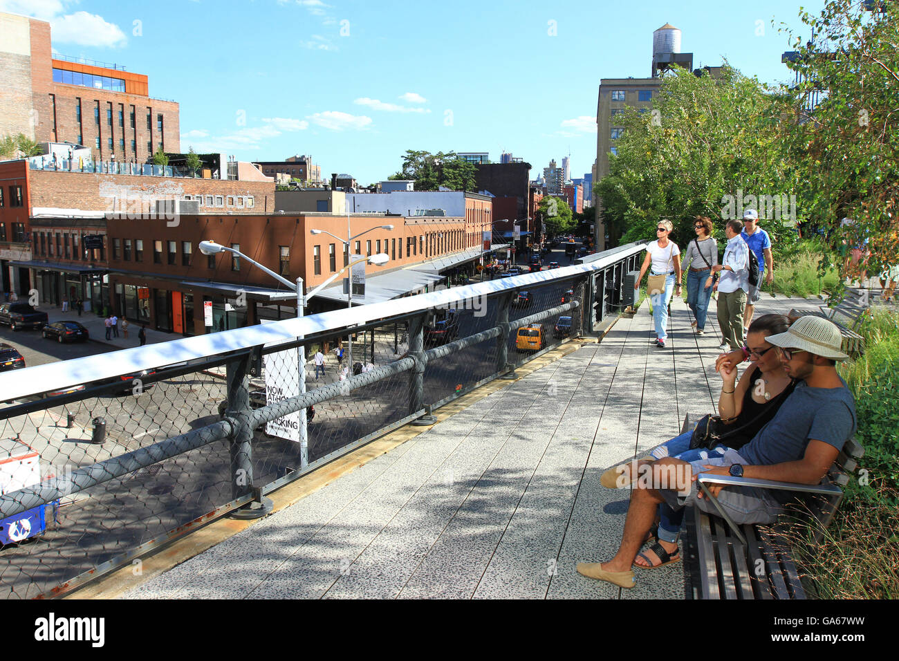 High line public park hi-res stock photography and images - Alamy