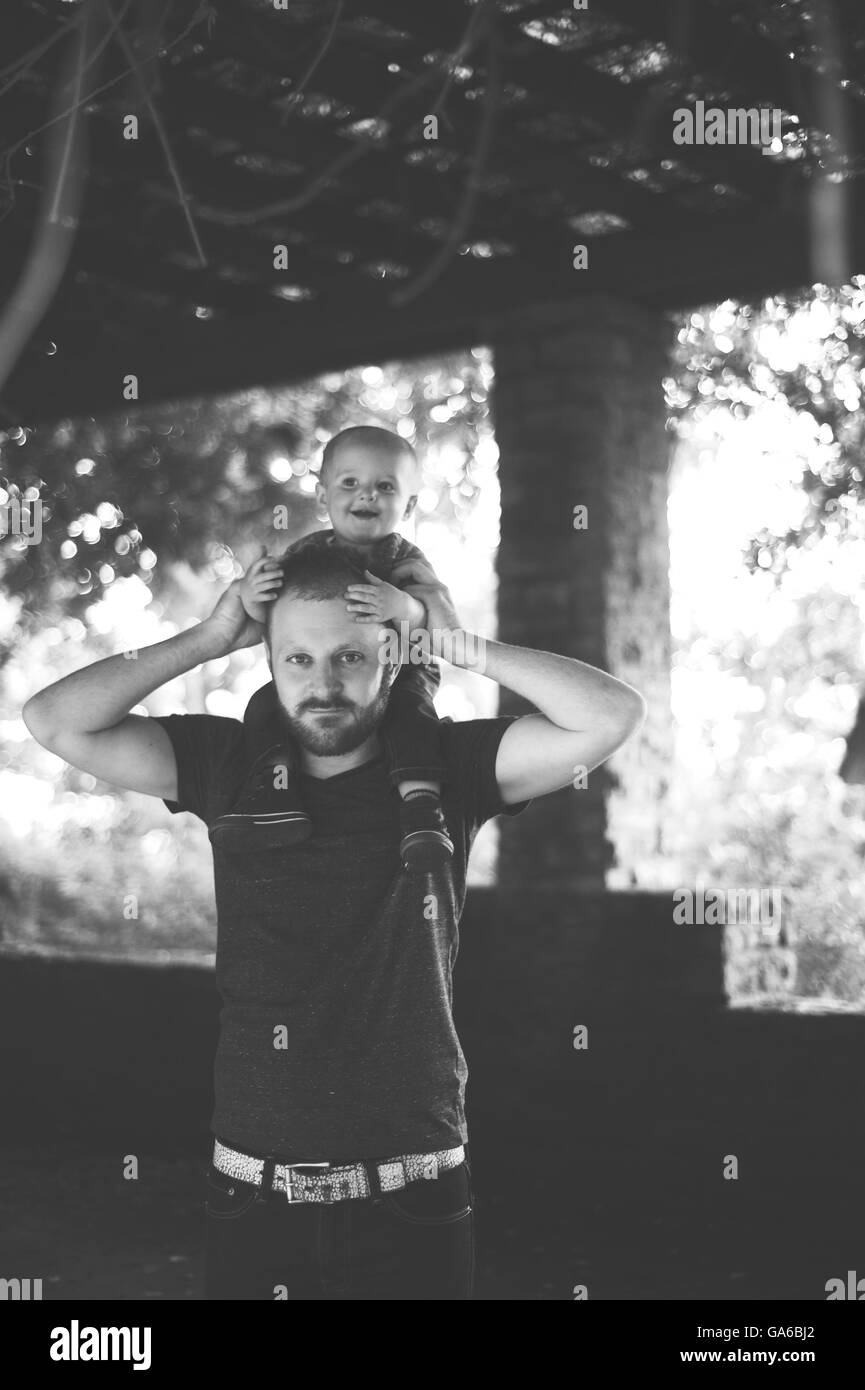 Father and son have fun hi-res stock photography and images - Alamy