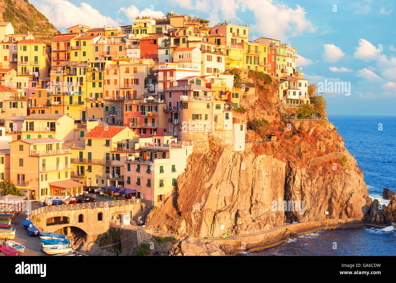 Colorful houses Manarola, Cinque terre Italy Stock Photo - Alamy