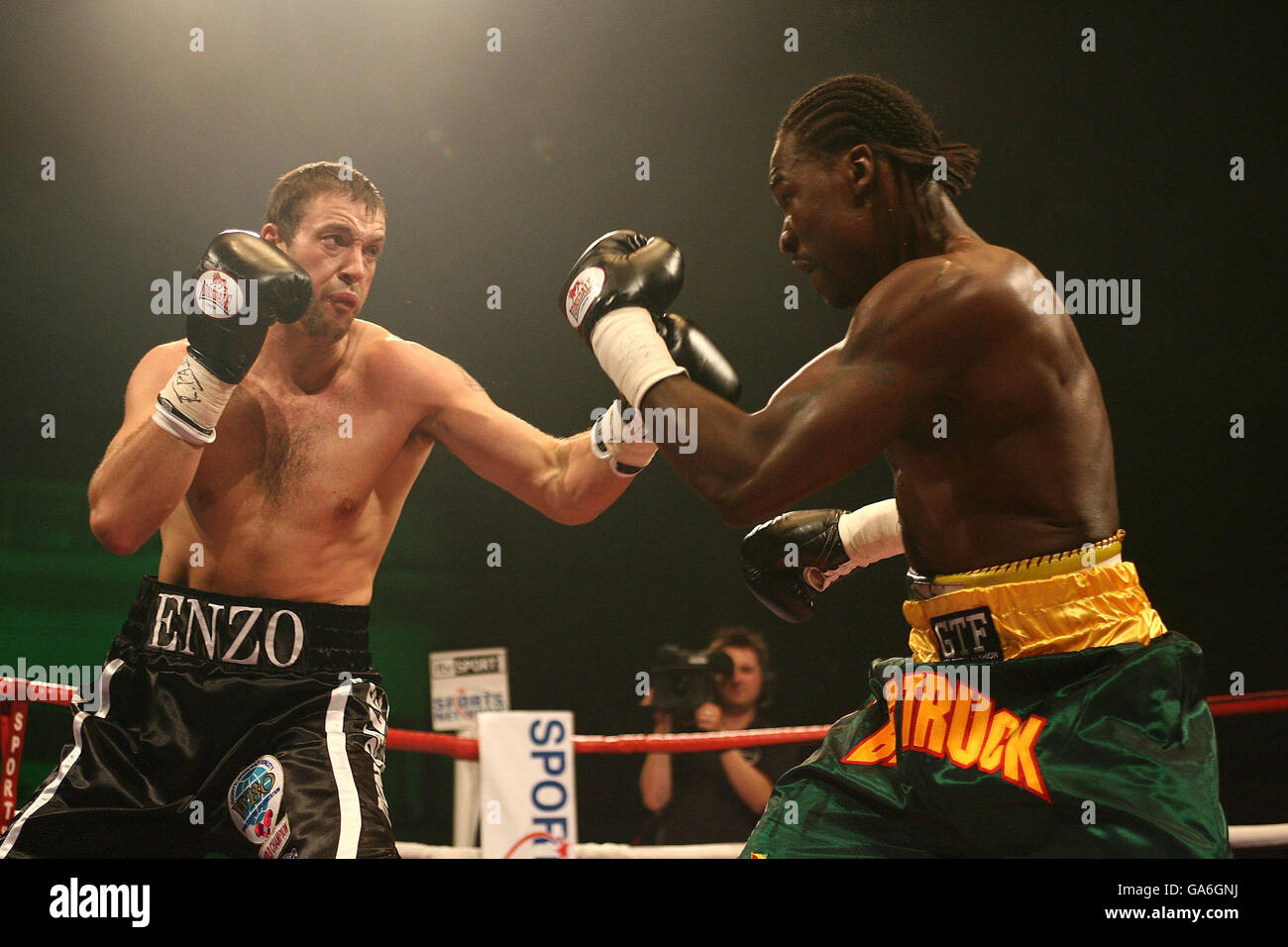 Wales' Enzo Maccarinelli (left) and Guyana's Wayne Braithwaite in action during the WBO Cruiserweight bout at The International Arena, Cardiff. Stock Photo