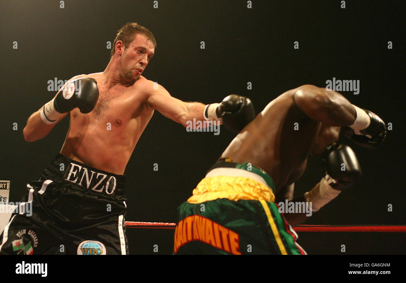 Boxing WBO Cruiserweight Enzo Maccarinelli v Wayne Braithwaite