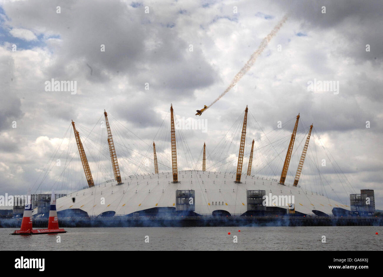 STANDALONE PICTURE. A Red Bull Air Race pilot passes over the O2 ...