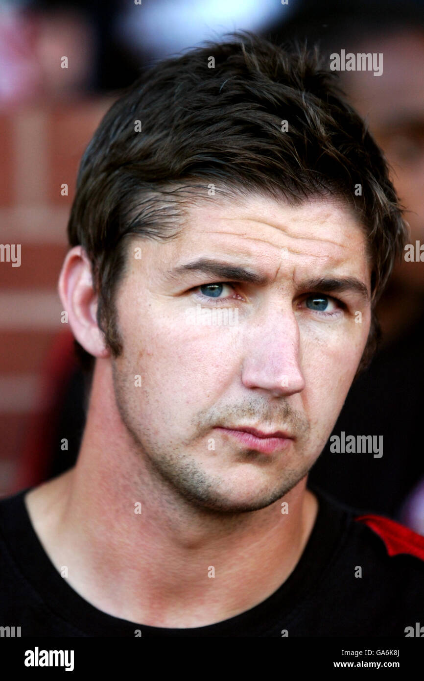 Ian roper football hi-res stock photography and images - Alamy