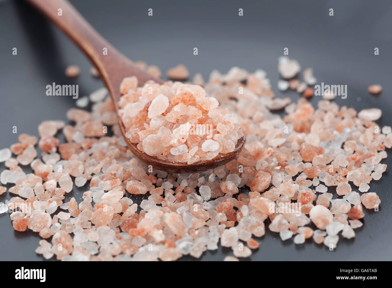 Pink himalayan salt closeup hi-res stock photography and images - Alamy