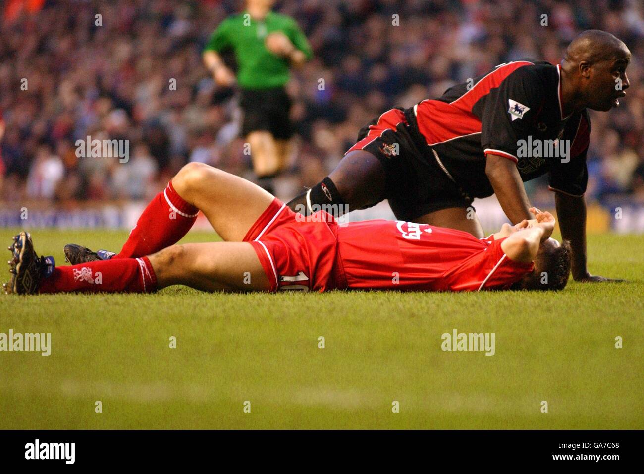 Soccer - FA Barclaycard Premiership - Liverpool v Southampton. Liverpool's Michael Owen lies on the ground dejected after he failed to hit the target against Southampton Stock Photo