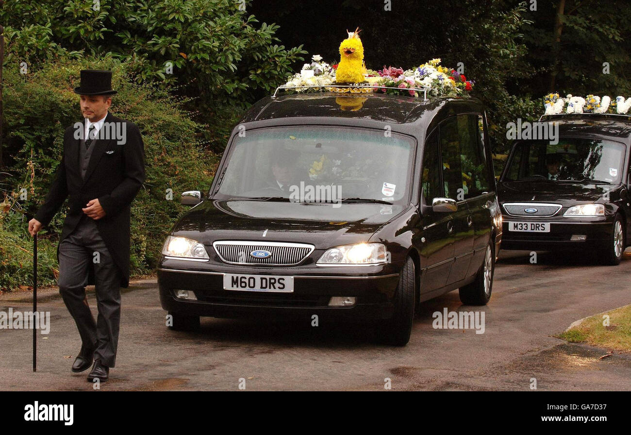 Mike Reid funeral Stock Photo Alamy