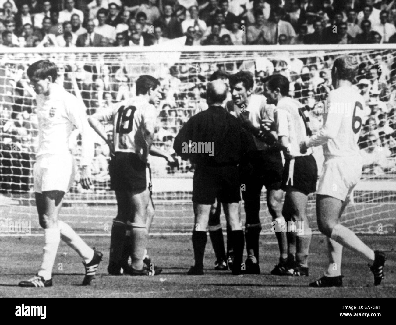 Soccer - World Cup England 66 - Quarter Final - England v Argentina Stock Photo