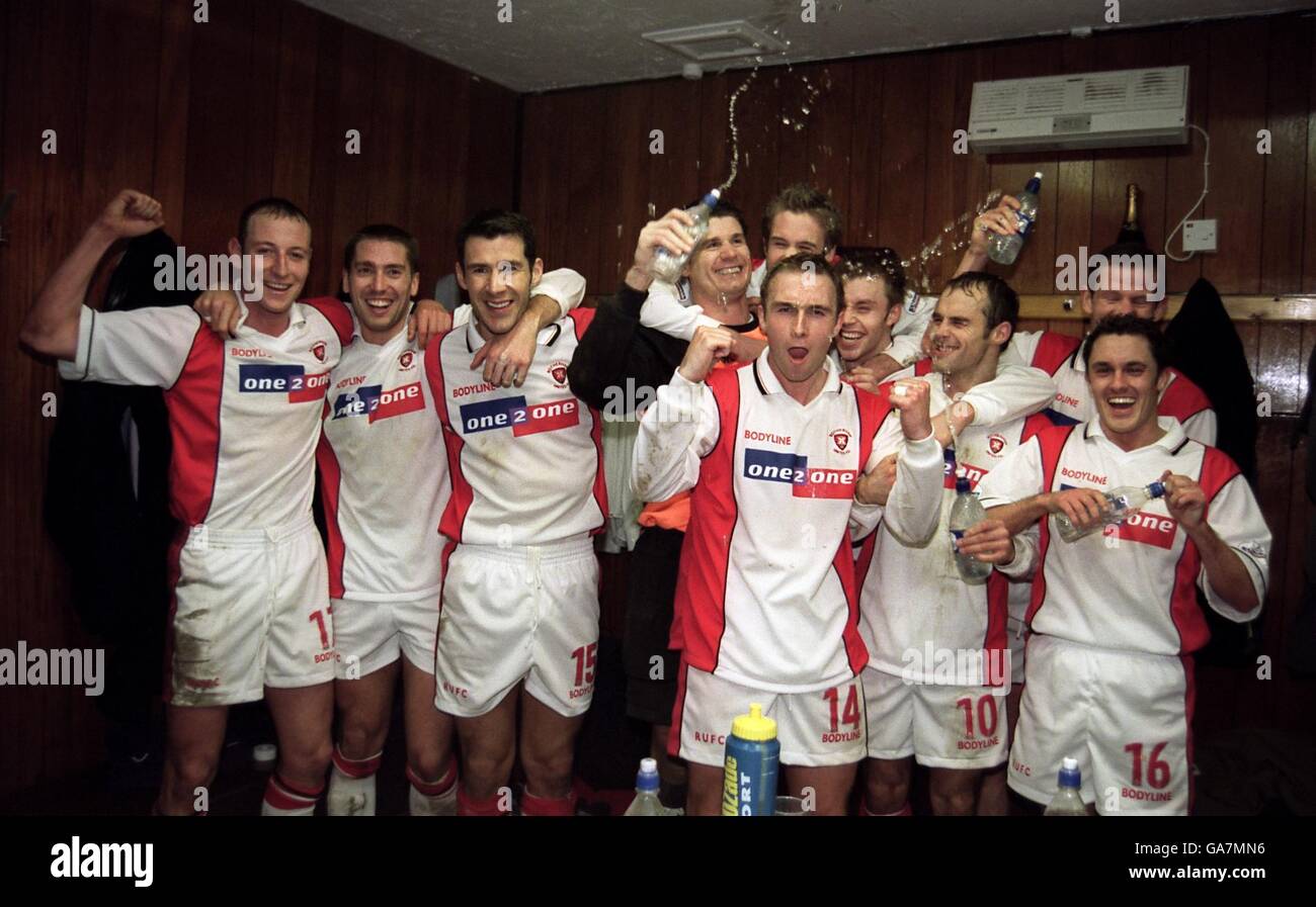 Soccer - AXA FA Cup - Third Round - Rotherham United v Southampton. players celebrate their win over Southampton Stock Photo