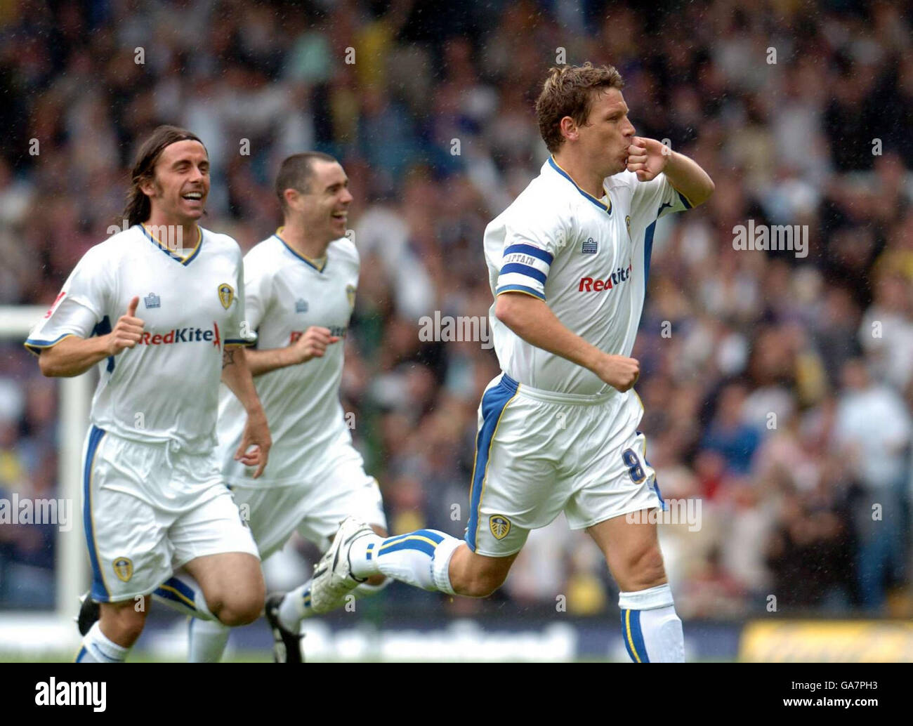 Leeds United's Alan Thompsom celebrates after scoring during the Coca-Cola Football League One match at Elland Road, Leeds. Stock Photo