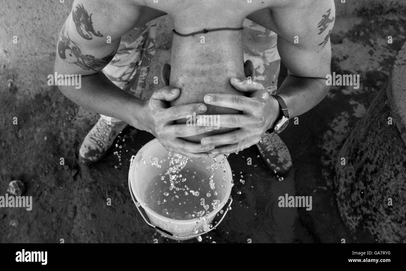 British army afghanistan Black and White Stock Photos & Images - Alamy