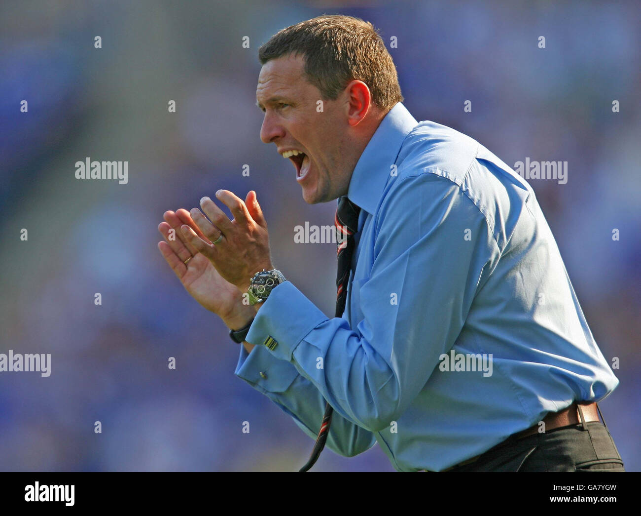 Watford's manager Aidy Boothroyd tries to urge on his team during the defeat against Leicester City during the Coca-Cola Football League Championship match at Walkers Stadium, Leicester. Stock Photo