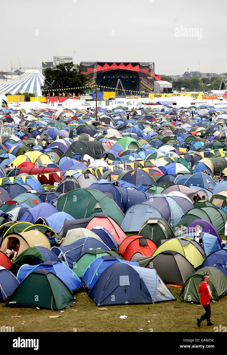 Music festival tents hot sale