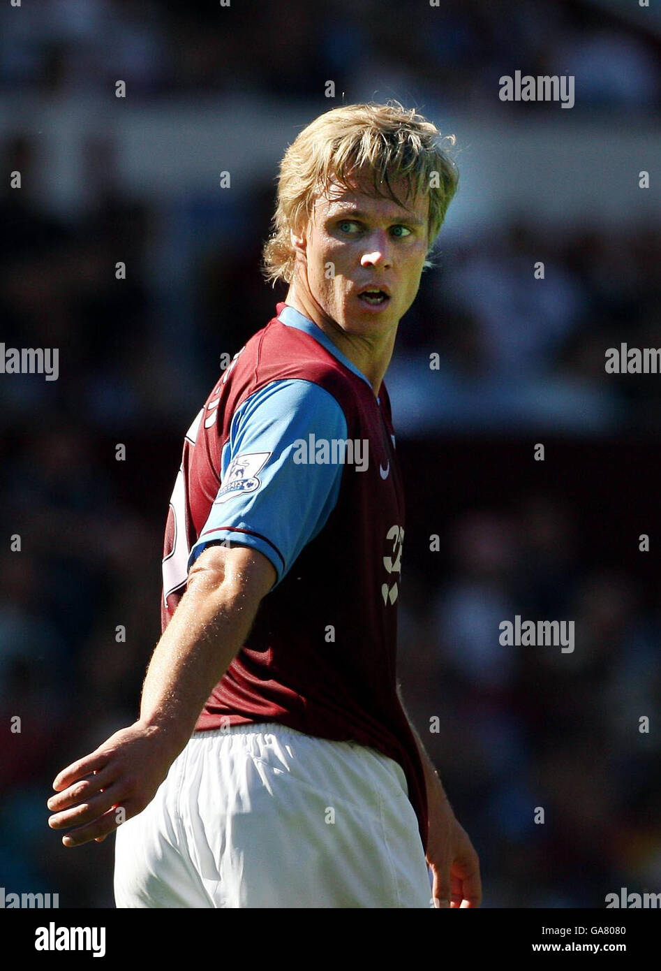 Villa v Reading match preview: Spirit of lionhearted Laursen