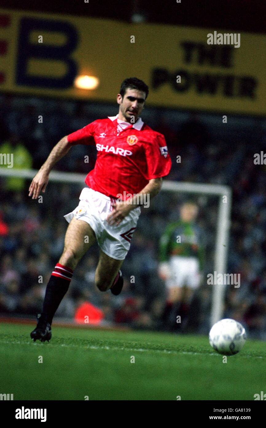 ERIC CANTONA MANCHESTER UNITED Stock Photo Alamy