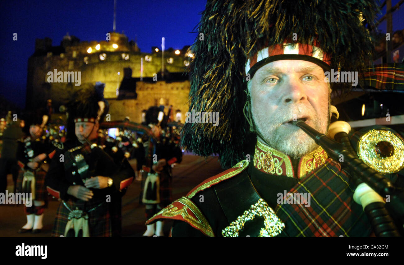 The Massed Pipes and Drums perform during the dress rehearsal for the Edinburgh Military Tattoo at Edinburgh Castle. Stock Photo