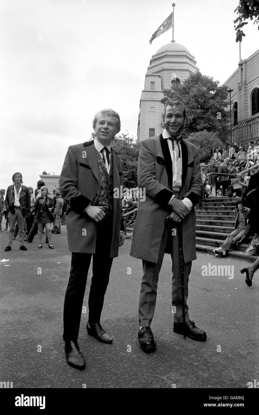 Music - Rock n Roll Revival Concert - Wembley. 'Teddy Boys' making their way to the Rock 'n' Roll concert at Wembley Stadium. Stock Photo