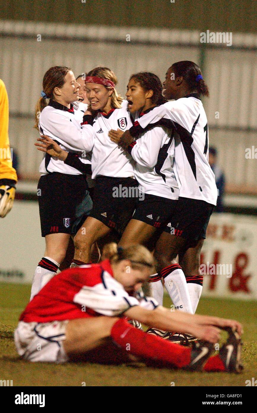 L to R )Fulham's Rachel McArthur, Marianne Pettersen, Rachel Yankey and Sanchia Duncan celebrate scoring Stock Photo