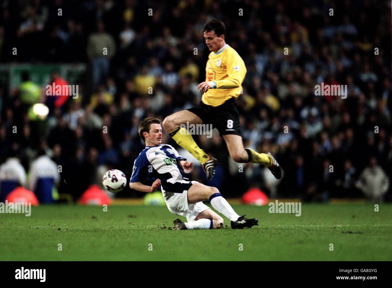 Soccer - Worthington Cup - Semi Final - Second Leg - Blackburn Rovers v Sheffield Wednesday. Sheffield Wednesday's Gerald Sibon (r) skips the challenge of Blackburn Rovers' Alan Mahon (l) Stock Photo