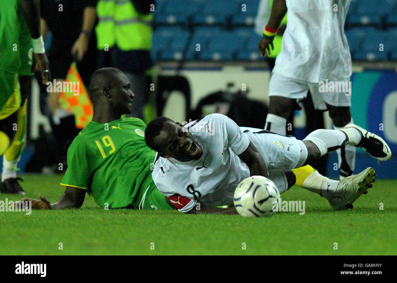 1,304 Papa Bouba Diop Photos & High Res Pictures - Getty Images