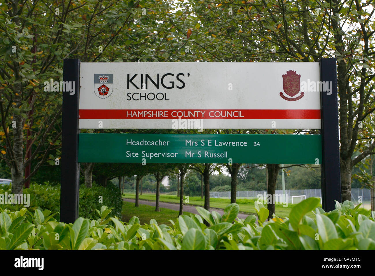 GCSE results day. Kings' School in Winchester, Hampshire Stock Photo