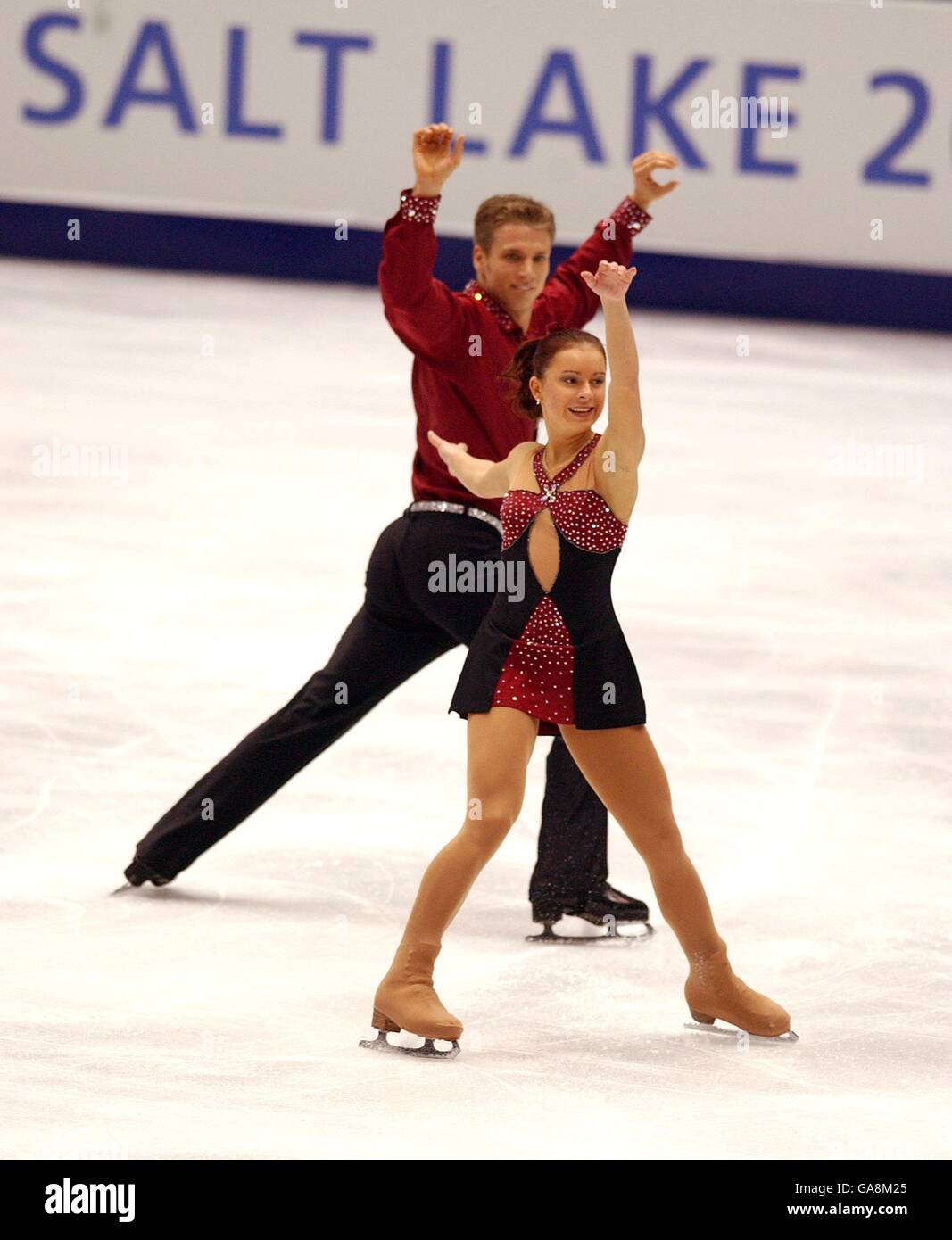 Winter Olympics - Salt Lake City 2002 - Figure Skating - Pairs Short Programme. Germany's Mariana Kautz and partner Norman Jeschke in action during the pairs short programme Stock Photo