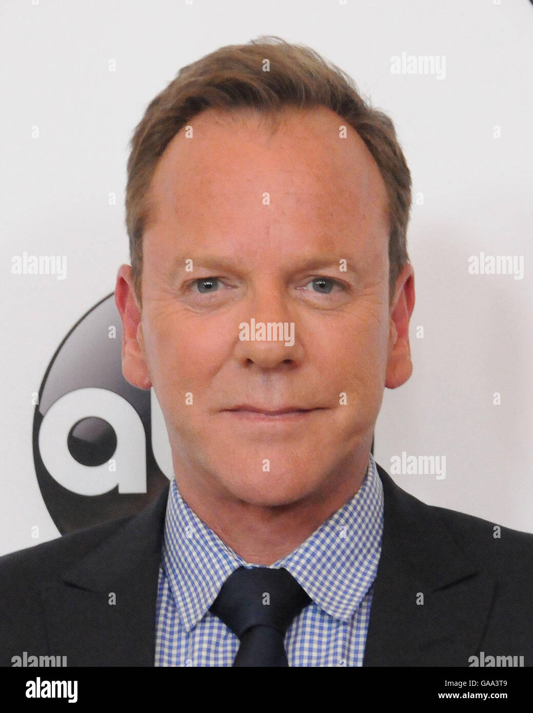 Kiefer Sutherland Eye Color