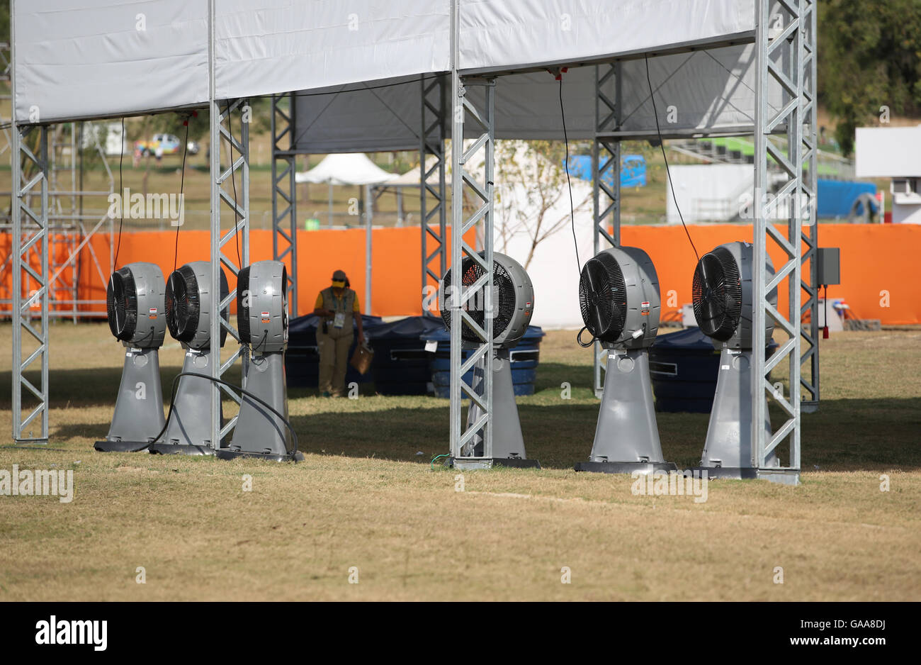 Rio de janeiro olympics fans hi-res stock photography and images - Alamy